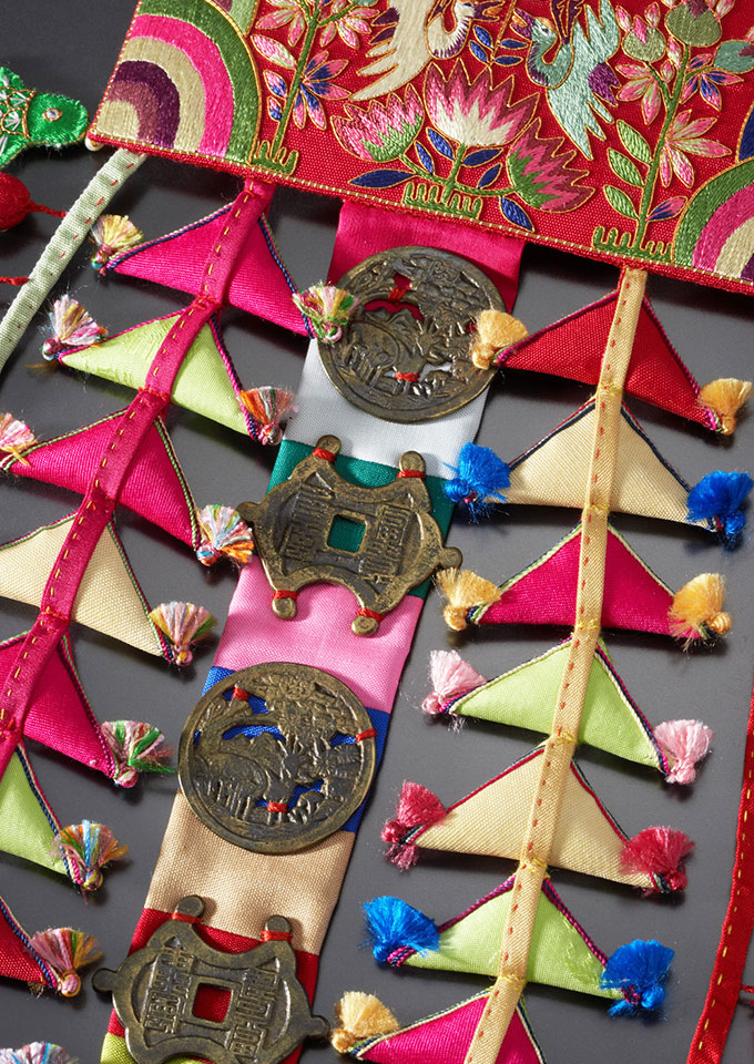 수장식 열쇠패 세부 (1).jpg