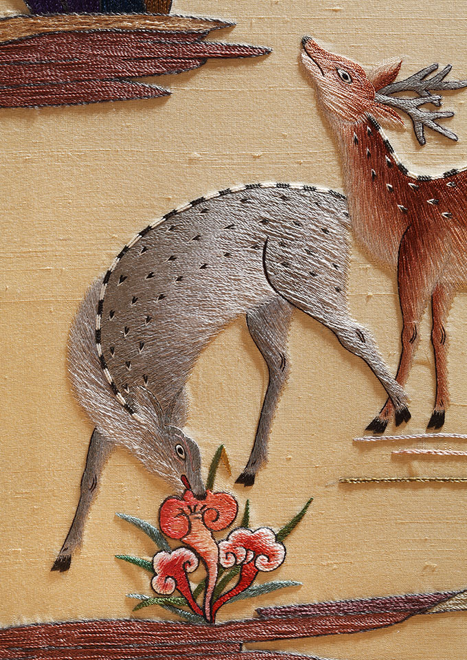 십장생 자수 액자 세부(1).jpg