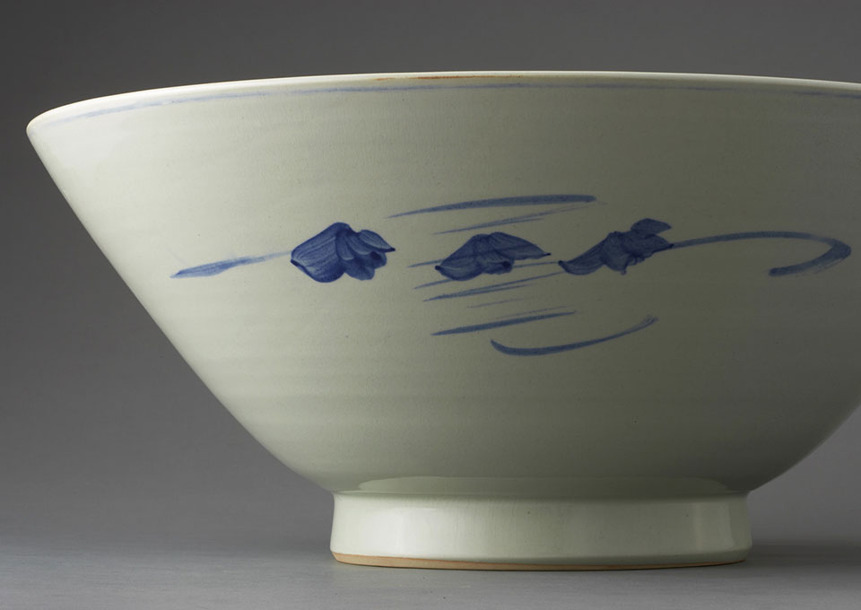 청화백자대발_지름49,높이20cm.jpg