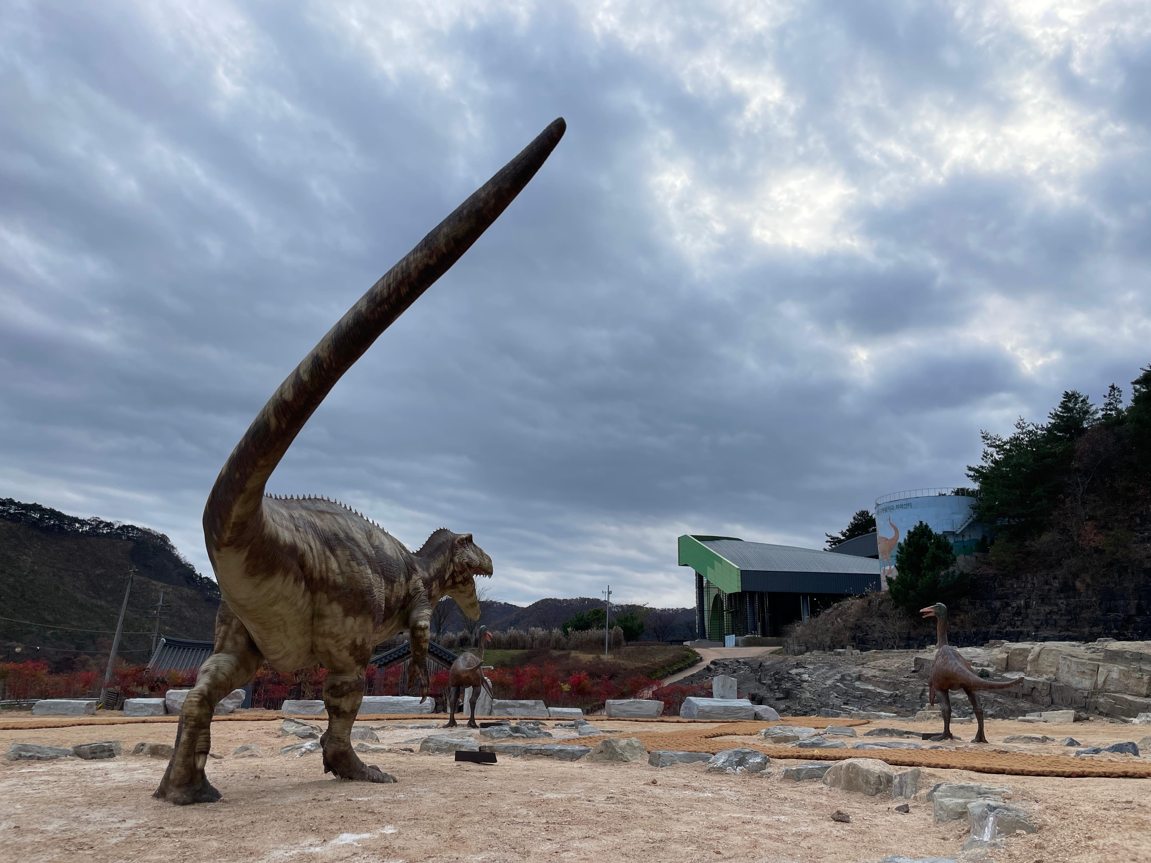 Traces Left from a Journey by Theropod Dinosaurs4