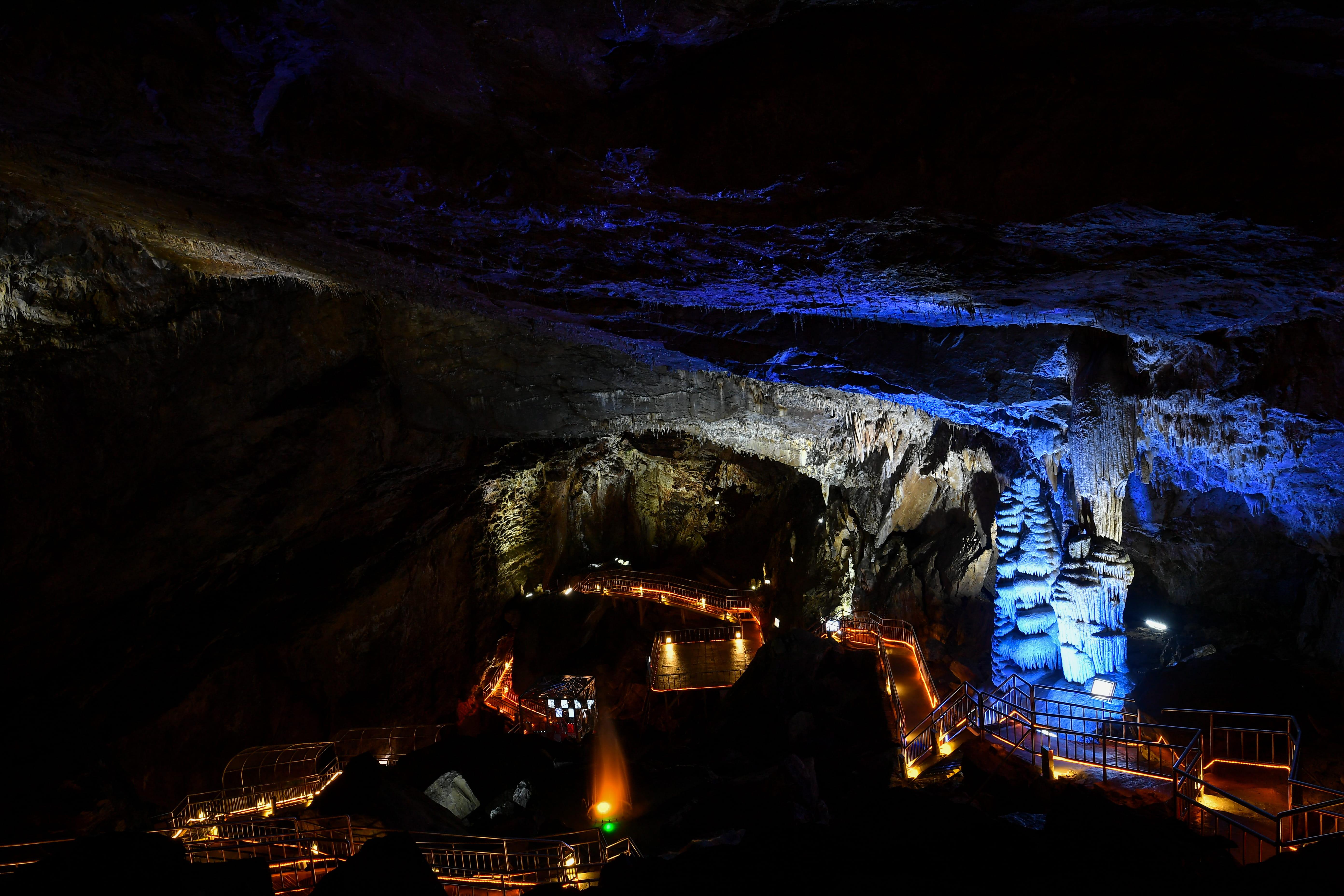 Where a Gold Mine Meets a Limestone Cave9