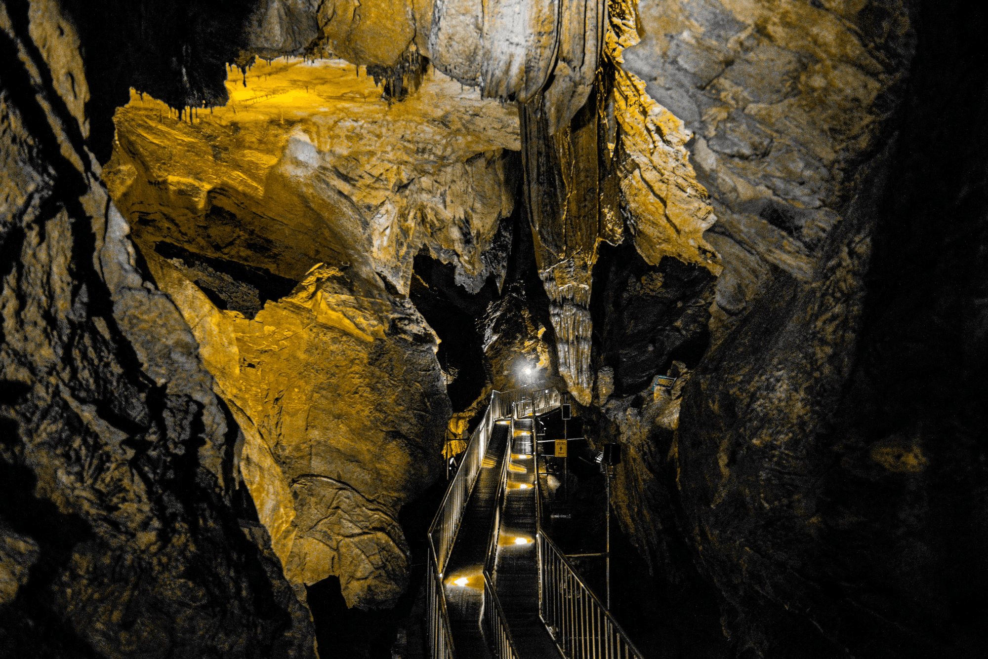 A Cave Steeped in the Legend of General Ondal of the Goguryeo Kingdom2